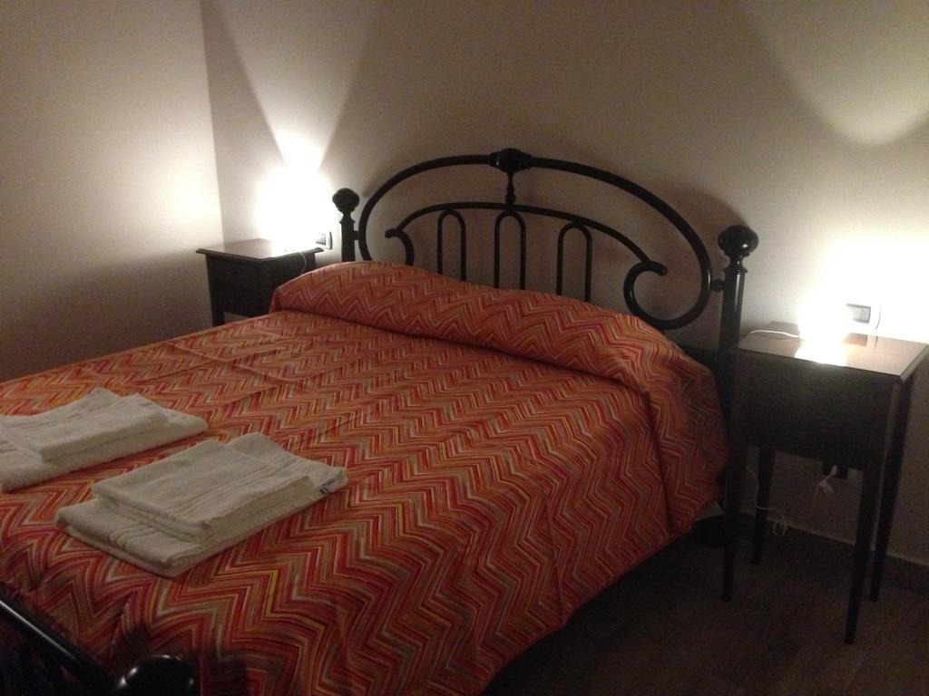 Lovelucca Room photo